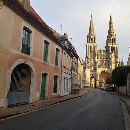 Le Petit Conte - Maison Calme En Centre Ville Sées Kültér fotó