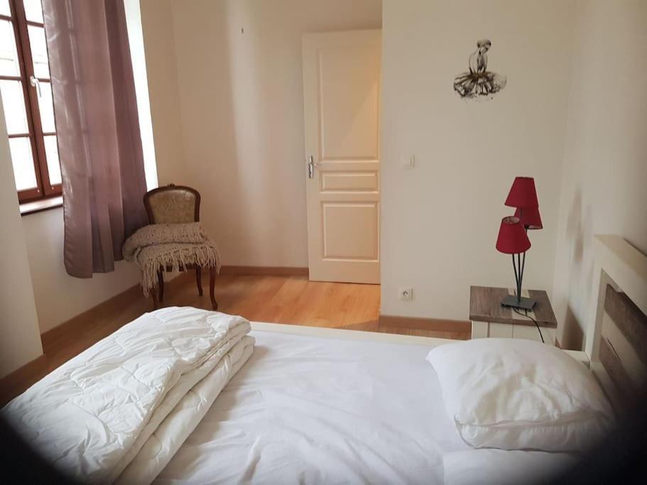 Le Petit Conte - Maison Calme En Centre Ville Sées Kültér fotó